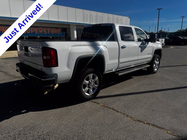 Used 2017 GMC Sierra 2500 SLT w/ Duramax Plus Package AWD/4WD image 3