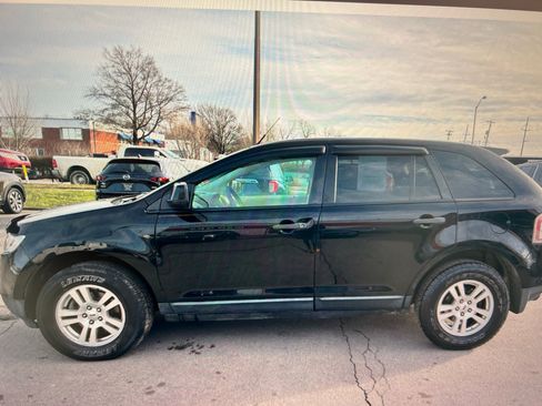 Used 2007 Ford Edge SE image 2