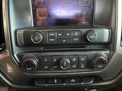 Used 2018 Chevrolet Silverado 1500 LT w/ All Star Edition AWD/4WD image 21