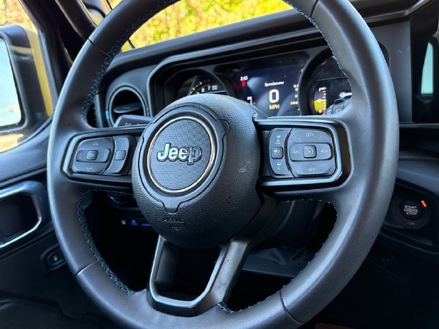 Used 2024 Jeep Wrangler Unlimited Rubicon 4xe AWD/4WD image 11