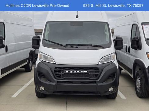 Used 2025 RAM ProMaster 2500 w/ Convenience Group image 2