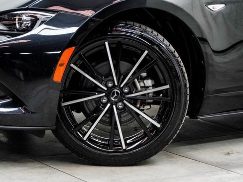 Used 2024 MAZDA MX-5 Miata RF Grand Touring image 3