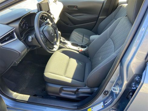 Used 2025 Toyota Corolla LE image 16
