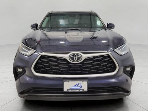 Used 2021 Toyota Highlander XLE image 13