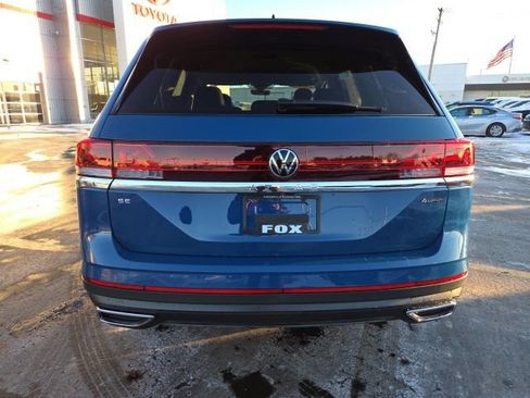 Used 2025 Volkswagen Atlas SE image 6