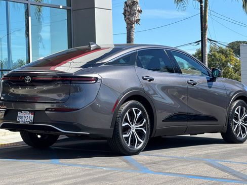 Certified 2023 Toyota Crown XLE image 5