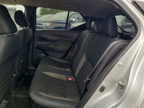 Used 2019 Nissan Kicks S FWD image 22