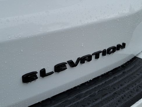 New 2026 GMC Yukon XL Elevation w/ Elevation Premium Package AWD/4WD image 8