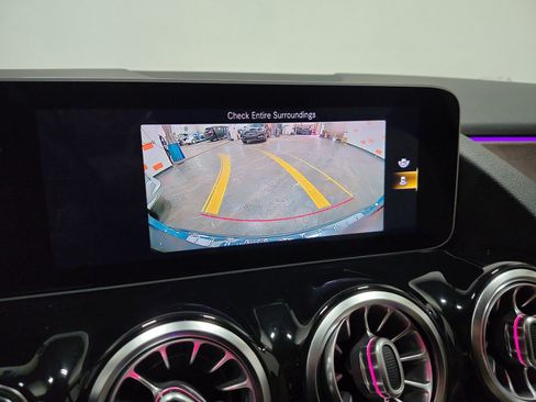 Used 2021 Mercedes-Benz GLA 250 4MATIC image 17