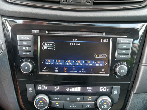 Used 2018 Nissan Rogue SV w/ Sun & Sound Touring Package AWD/4WD image 22