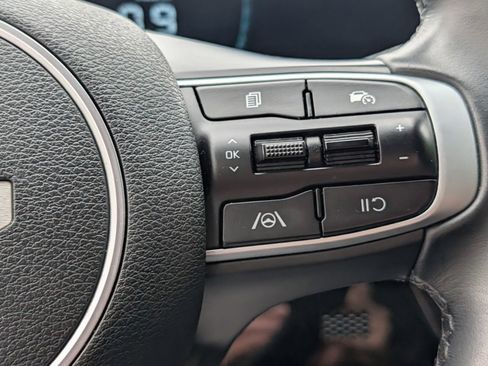 Used 2023 Kia Sportage EX FWD image 29