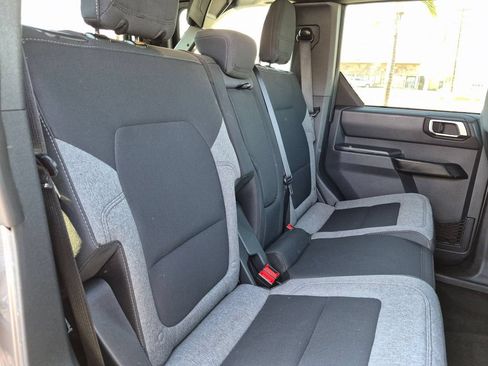 Used 2025 Ford Bronco Big Bend AWD/4WD image 30