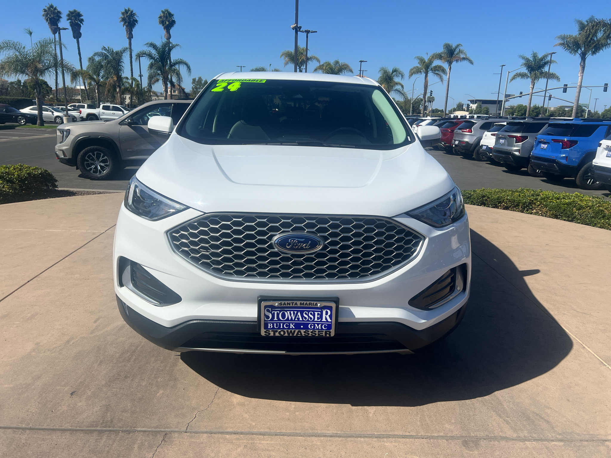 Used 2024 Ford Edge SEL AWD/4WD image 2