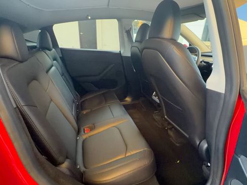 Used 2023 Tesla Model Y Long Range image 15