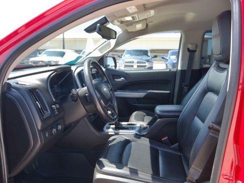 Used 2019 Chevrolet Colorado ZR2 w/ ZR2 Dusk Special Edition image 15