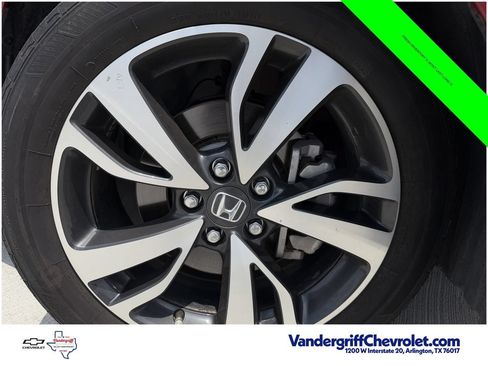 Used 2024 Honda Odyssey Touring image 10