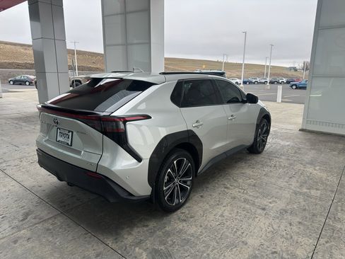 Certified 2024 Toyota bZ4X Limited image 9