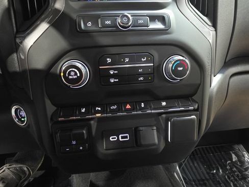 Used 2024 Chevrolet Silverado 2500 Custom w/ Custom Value Package AWD/4WD image 24