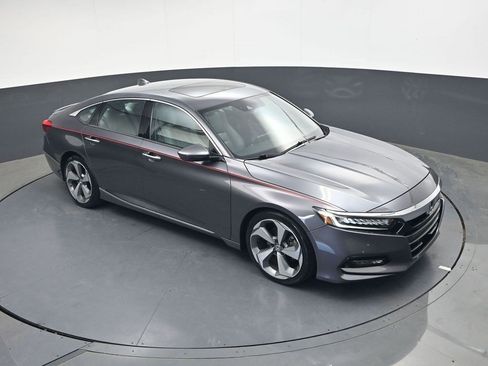 Used 2020 Honda Accord Touring image 19