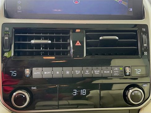 Used 2023 Lexus GX 460 Premium w/ Premium Plus Package AWD/4WD image 17