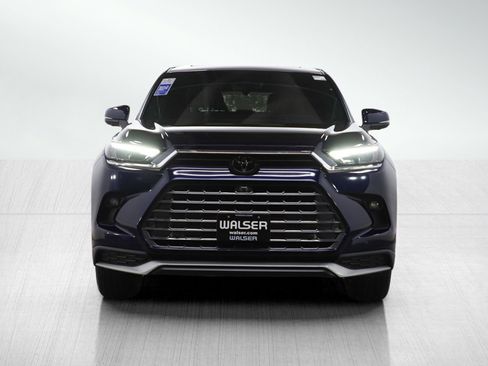 Used 2025 Toyota Grand Highlander AWD Hybrid image 8