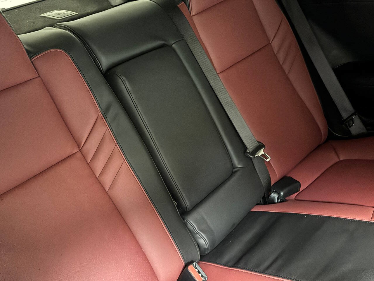 Used 2021 Dodge Challenger SXT RWD image 33