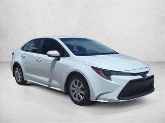 Used 2025 Toyota Corolla LE video 3