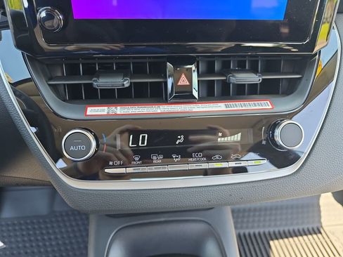 Used 2026 Toyota Corolla LE FWD image 22