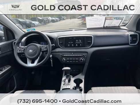 Used 2020 Kia Sportage LX image 9