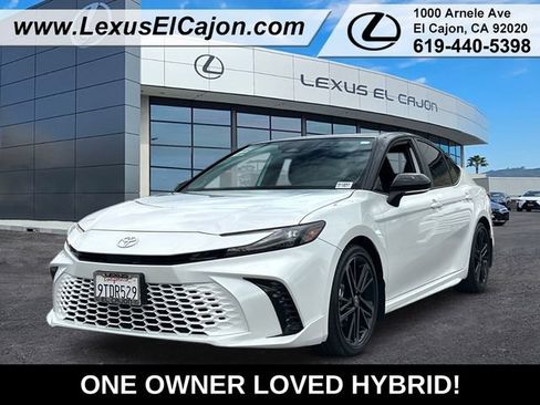 Used 2025 Toyota Camry XSE w/ Premium Package FWD image 1