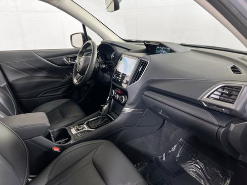 Used 2023 Subaru Forester Touring AWD/4WD image 30