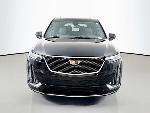Used 2025 Cadillac XT6 Premium Luxury w/ Technology Package AWD/4WD image 2