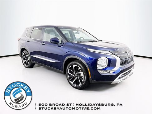 Used 2024 Mitsubishi Outlander SE AWD/4WD image 1