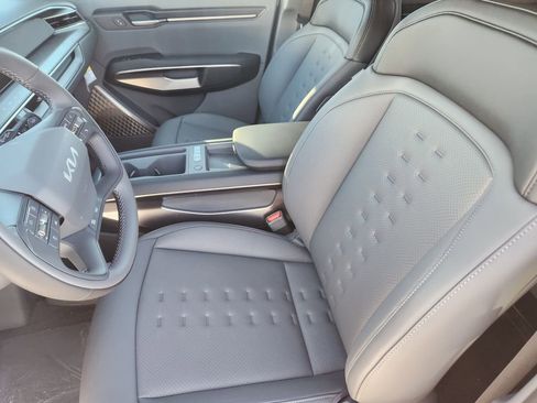 New 2026 Kia EV9 Wind image 9