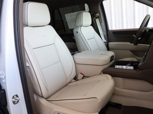 New 2026 GMC Yukon Denali AWD/4WD image 22