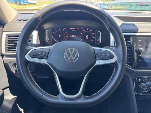 Certified 2023 Volkswagen Atlas SE w/ Panoramic Sunroof Package AWD/4WD image 12