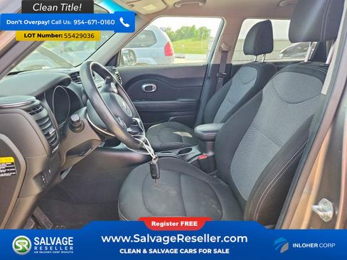 Used 2017 Kia Soul + FWD image 9