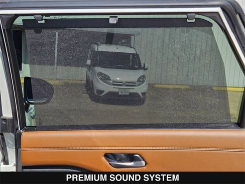 Used 2024 Nissan Pathfinder Platinum image 32