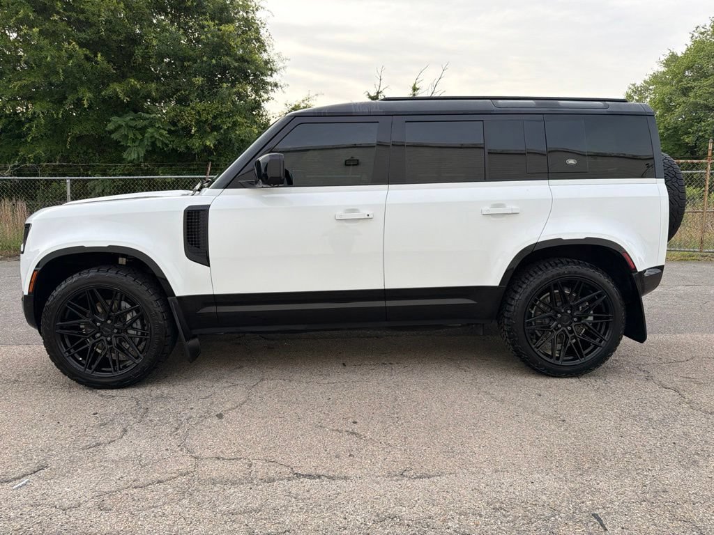 Used 2023 Land Rover Defender 110 X-Dynamic SE AWD/4WD image 5
