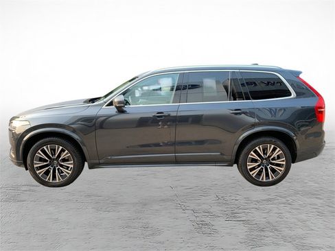 Used 2022 Volvo XC90 T5 Momentum w/ Climate Package AWD/4WD image 5