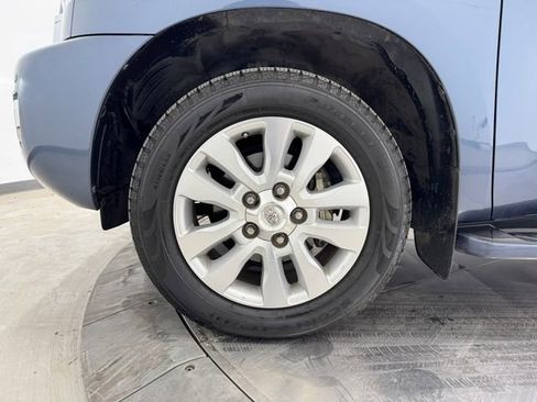 Used 2020 Toyota Sequoia Platinum image 10