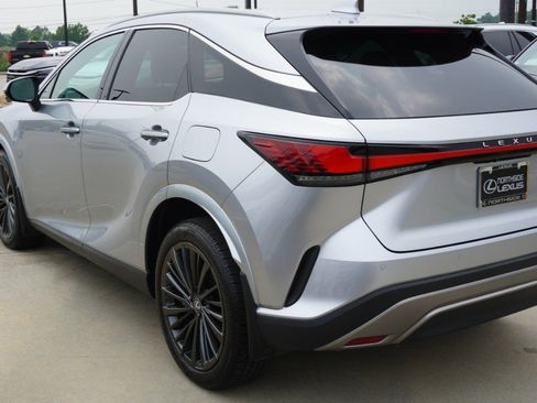 Used 2024 Lexus RX 350 Premium w/ Accessory Package (Z1) AWD/4WD image 8