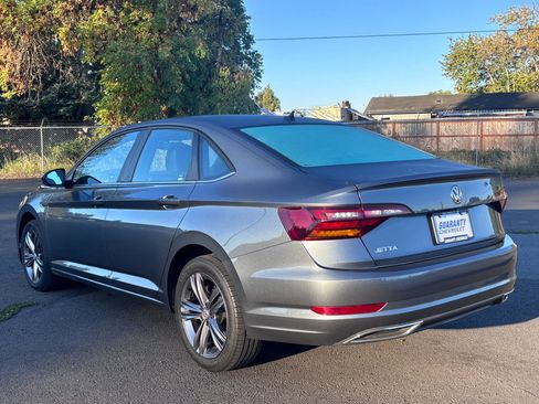 Used 2019 Volkswagen Jetta R-Line image 6