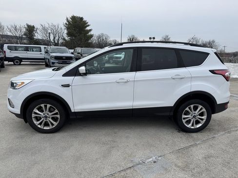 Used 2018 Ford Escape SEL image 4