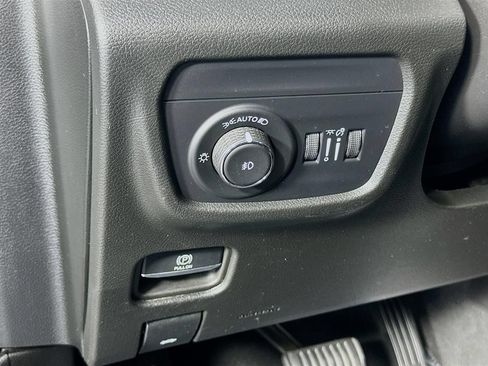 Used 2024 Jeep Grand Cherokee Limited w/ Luxury Tech Group II AWD/4WD image 39