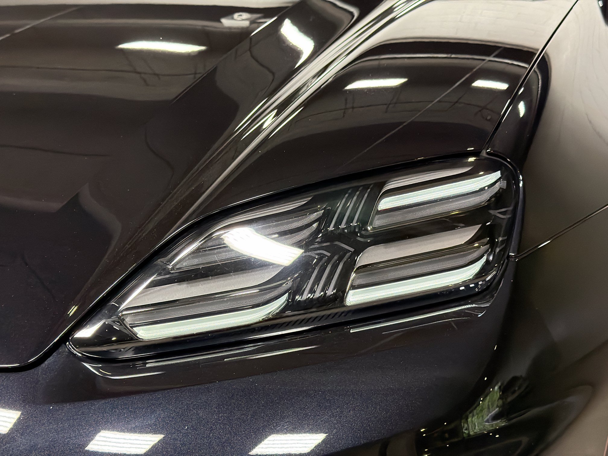 Certified 2026 Porsche Macan Electric RWD image 10