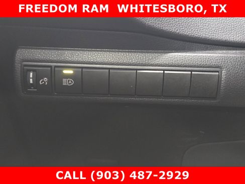 Used 2025 Toyota Corolla LE image 15