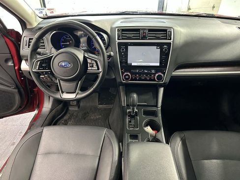 Used 2018 Subaru Outback 2.5i Limited image 12
