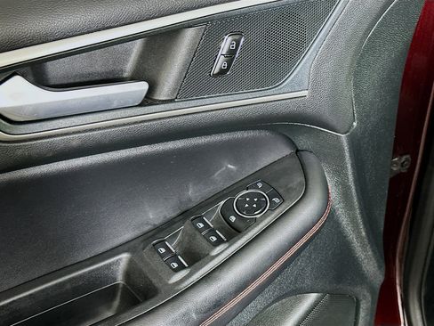 Used 2024 Ford Edge ST-Line image 15