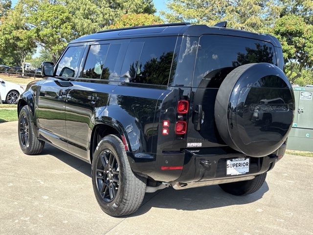 Used 2025 Land Rover Defender 110 X-Dynamic SE AWD/4WD image 8